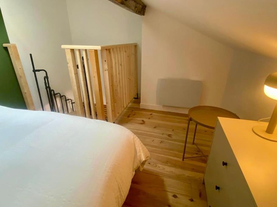 Le 23, Cocon Dans Le Centre Historique Apartamento Montauban Exterior foto